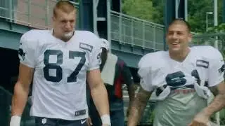 2010 NFL Draft - Pick 113 - Aaron Hernandez (Bristol Central/Florida Gators) - New England Patriots