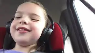 HEADPHONE ASHLEY?! | Ashley