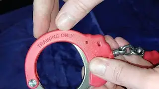 🚨🇺🇸 ASP model 100 Red Training Handcuffs with Slip Pawls (factory gimmicked)