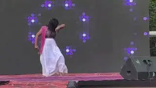 GIRL DANCE PERFORMANCE AT ZAKIR HUSSAIN COLLEGE #girl #vlog #dance #zhc #du #collegelife