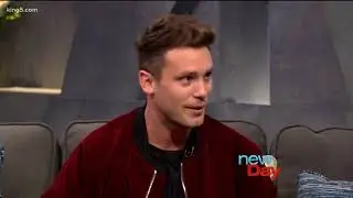 Singer-songwriter Bastian Baker shares his story - New Day NW