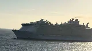 Allure of the Sea of Royal Caribbean approaching Port of Costa Maya  #cruiseship #cruise #automobile