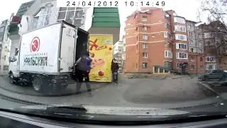 Man Steals Sausage From Truck [EPIC CRIME]