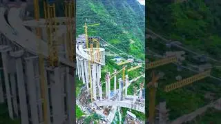 New progress of Xining River Bridge on Yipan Expressway #technology #mountains #infrastructure
