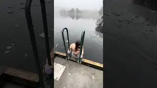 Cold plunge for a clear mind ❄️🧊 Join the movement.#coldplunge #icebath #mindset #stoic