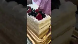 #VANILLA CHANTILLY CREAM BARCAKECWITH FRUIT ANDWHIPPED#