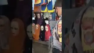 Ini ga pake masker ini,, push up semua