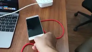 65w GaN adapter charging macbook air & xiaomi phone at the same time