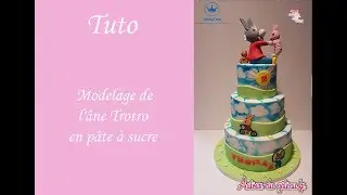 Réalisation de l'âne Trotro en pâte à sucre