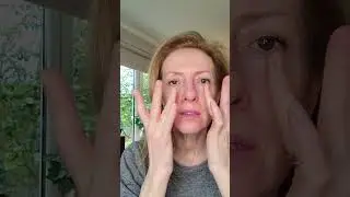 Morning face tapping for collagen #shorts #faceyoga #face #bestfaceforward #facetapping #collagen