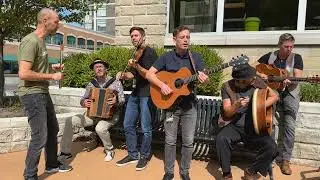 Dave Curley performs 