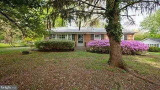 7 EARLY AVENUE, ROUND HILL, VA Presented by Charles Murray.