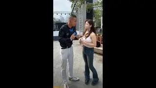 这小野马不仅好凶而且好胸