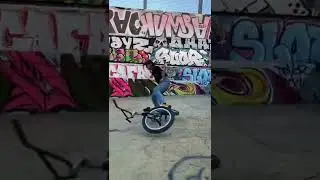 Check out the full CUT BMX edit on thebloombmx.com #bmx #bmxgirls #womensbmx