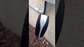 Установили зарядку (charger) на Tesla