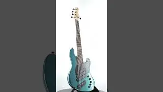 Dingwall Super J #fannedfrets #custombass