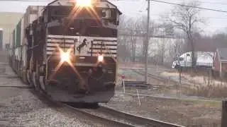 SD70 M2 Leads NS 22K Train