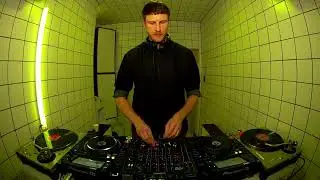 Ed Davenport | H&Ouml;R - November 22 / 2023