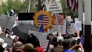 Thousands participate in 'No Kings' protests across North Texas