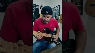 Jogando nota fora ....#fenderstratocaster #fender #improviso #guitar