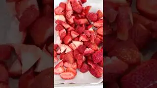 Freezing Strawberries? You&rsquo;re Probably Doing It Wrong