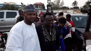 Saheed osupa arrive the premiere of OLOKIKI ORU in grand style.