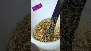Gold Glitter in Resin , satisfying mix.#goldglitter #resincrafts #resinart