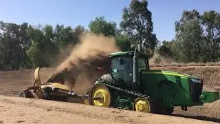 Desilting Cotton Irrigation with the Wolverine Extreme - Braylands, Emerald 2017