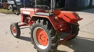 International D214 @ HappyOldIron Antique tractors in Belgium