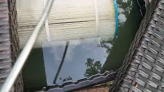 Acid cleaning a pool cartridge filter