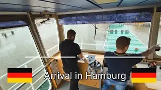 Mv Kwintebank arriving in Hamburg - Captain and Chief Officer ship navigation time lapse video