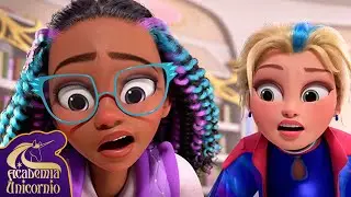 Layla e Isabel encontram um SADDLE FLUTUANTE? Mist&eacute;rio nos est&aacute;bulos: Parte 2! | Academia Unicornio