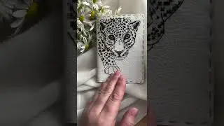 Обложка с вышивкой крестиком 🐆