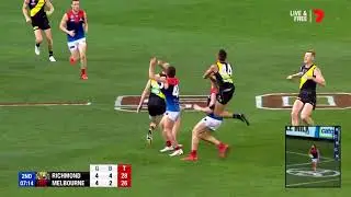 Sydney Stack Takes a Spectacular Mark!