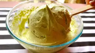 Pistachio ganache for cake filling and decoration