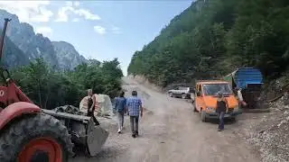 AlbaniaTheth Nderlysaj and back MotoGuzzi V85TT 6/2022