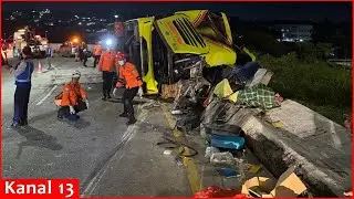 В Индонезии в результате аварии пассажирского автобуса погибли по меньшей мере 16 человек, сообщи...