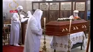 قداس من مدير الانبا مقار على روح رئيس الدير