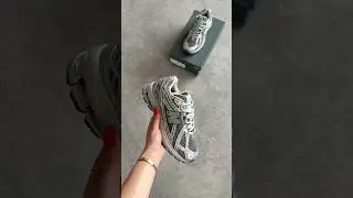 New Balance 1906R 