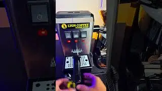 M&aacute;y pha cafe Gaggia Classic v&agrave; m&aacute;y xay CRM 021