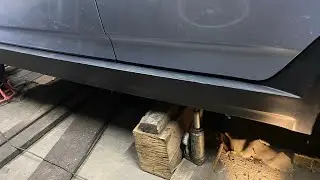 Снимаю Порог  BMW Х3 Е83 Как снять наружные пластиковые пороги ? В чём секрет ?