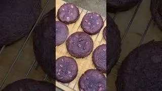 Ube White Chocolate Chip Cookies: Filipino-American Fusion #foodfusion