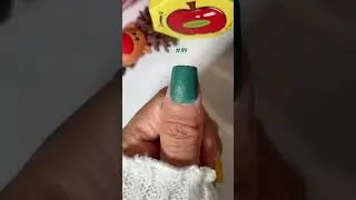 Christmas Green Nails DIY & Gift Ideas #fok #dippowdernails