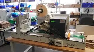 Automatic labelling of cardboard boxes with LAB510
