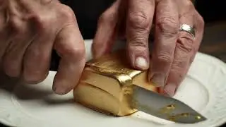 Cutting a golden cake #howtocut #cake #food #eat #gold #cut #cakedecorating #viral #cakeart 