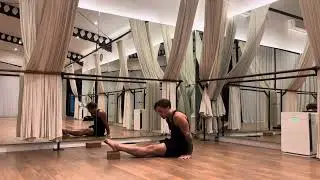 L-sit and compression - drill exercise beginner version