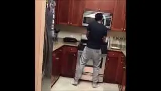 Alphonso McAuley - I turn up when making Pancakes!