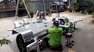 Proses merakit anhang trail