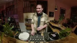 mono&bull;radio | Music is ... Timeless w/ Valentix (Classic Drum'n'Bass, Ambient & Intelligent D'n'B)