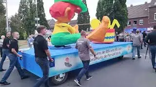 Schützenfest 2024 Wevelinghoven – Samstag, 17. August: Regimentsaufmarsch zum Fackelzug